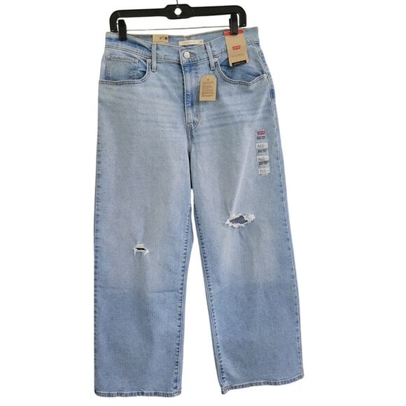 Levi's High Rise Wide Leg Jeans Women's Size 30 x 27 Light Wash Cropped Distress - Picture 2 of 11